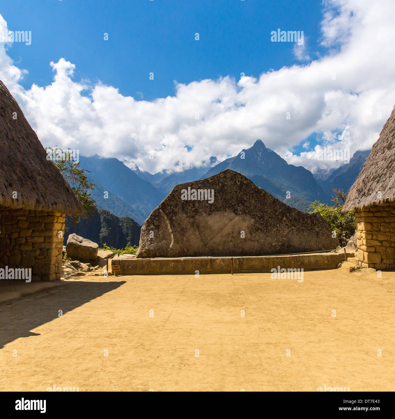 Ville mystérieuse - Machu Picchu, au Pérou, en Amérique du Sud. Les ruines Incas. Exemple de compétences et de maçonnerie polygonale Banque D'Images