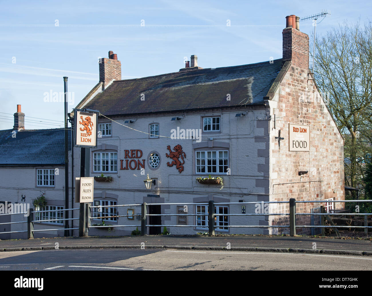 Le Red Lion Pub Cheddleton Staffordshire England UK Banque D'Images