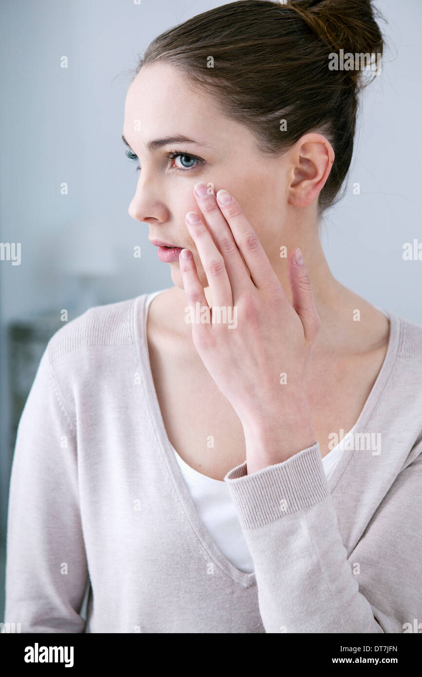 Soins visage, femme Banque D'Images