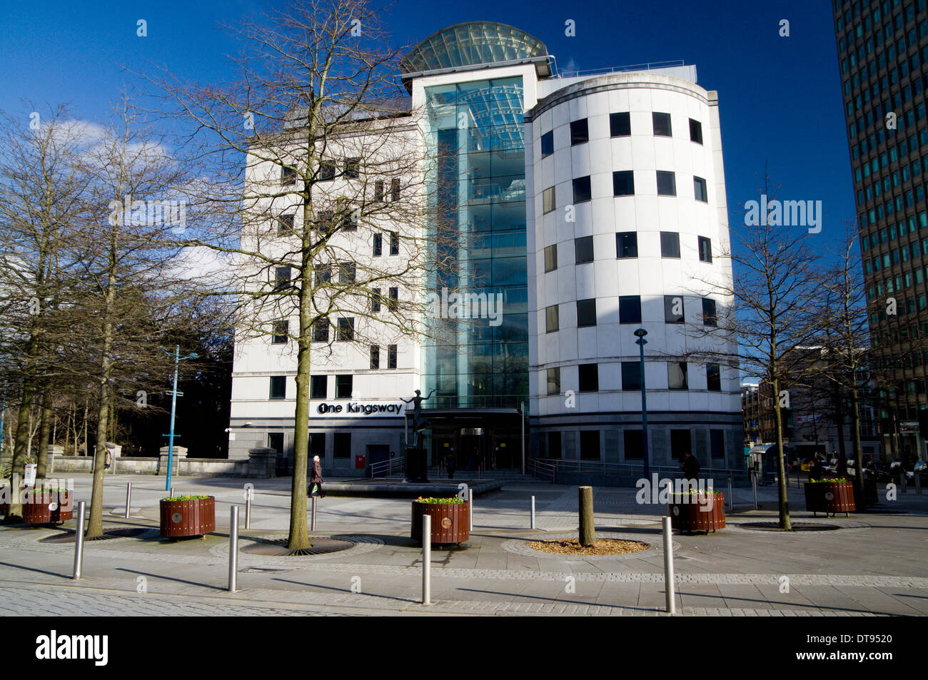 Pas d'un immeuble de bureaux, le Kingsway Kingsway, Cardiff, Pays de Galles. Banque D'Images