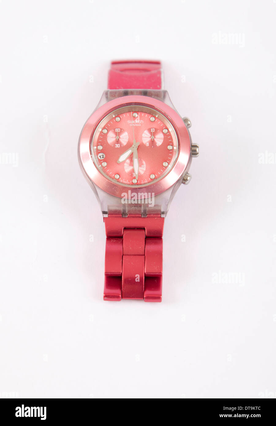 Swatch Full Blooded rouge framboise SVCK4050AG Watch Banque D'Images