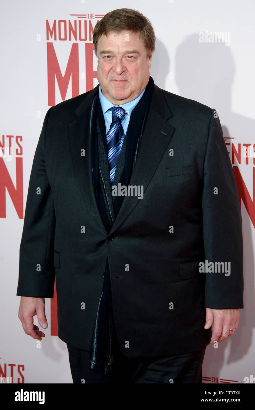 John Goodman arrive pour le UK Premiere de 'The Monuments Men' dans un cinéma du centre de Londres, Londres. Banque D'Images