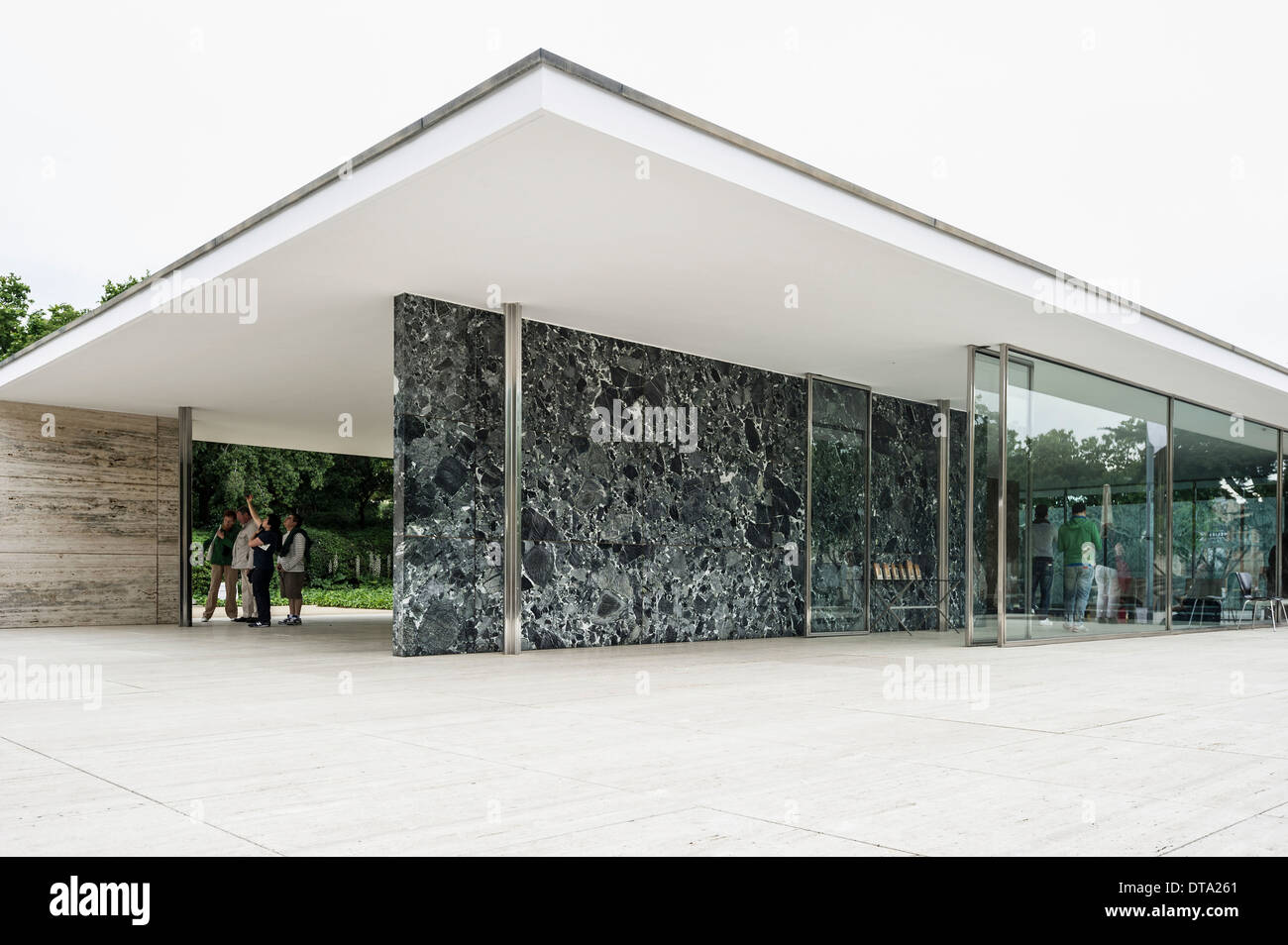 Pavillon de Barcelone, l'architecte Ludwig Mies van der Rohe pour l