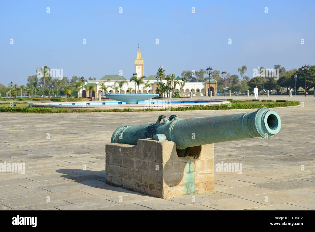 Canon en laiton antique, le Palais Royal de Rabat, Rabat, Rabat-Salé-Zemmour-Zaër Région, Royaume du Maroc Banque D'Images