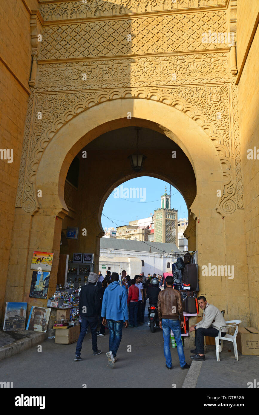 Porte d'entrée à l'ancienne médina, le boulevard Mohammed V, District Casa-Anfa, Casablanca, Grand Casablanca, Royaume du Maroc Banque D'Images