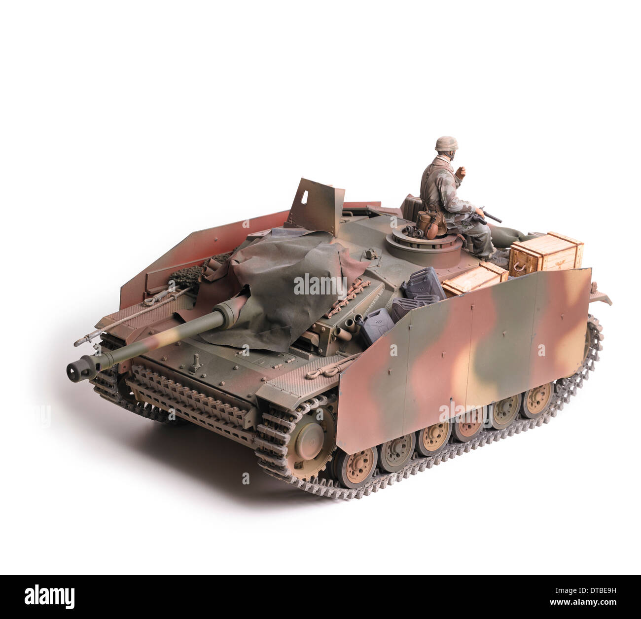 Sturmgeschütz III assault gun en allemand WW2 théâtre européen camouflage avec jupes Schürzen Banque D'Images