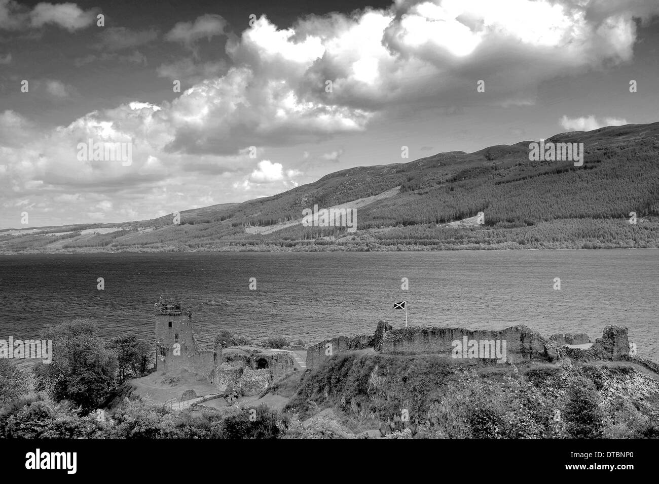 Ruines du château d'Urquhart, Loch Ness, Highlands d'Ecosse, Grande-Bretagne, Royaume-Uni Banque D'Images