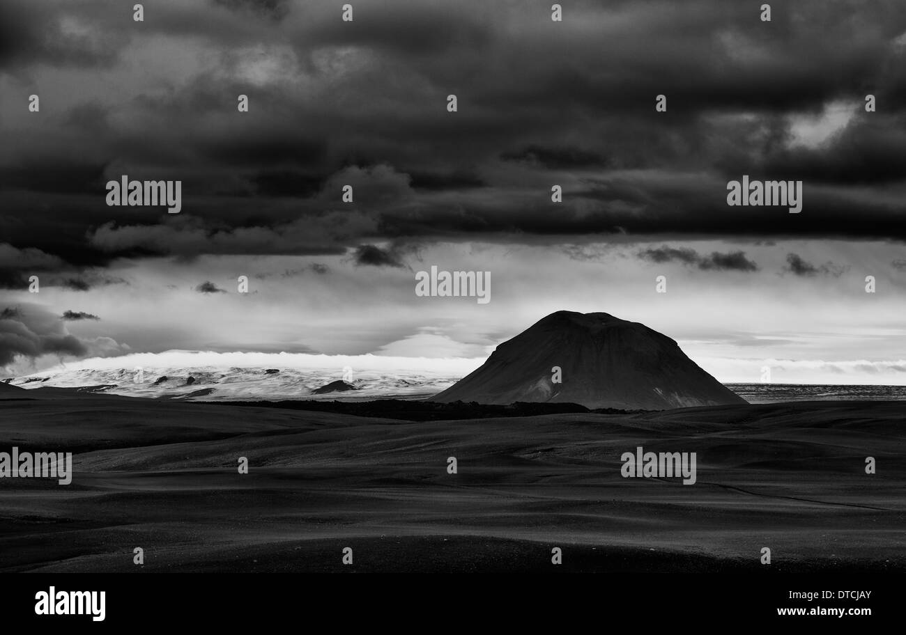Montagnes paysage sur la route, Sprengisandur, Islande - Banque D'Images