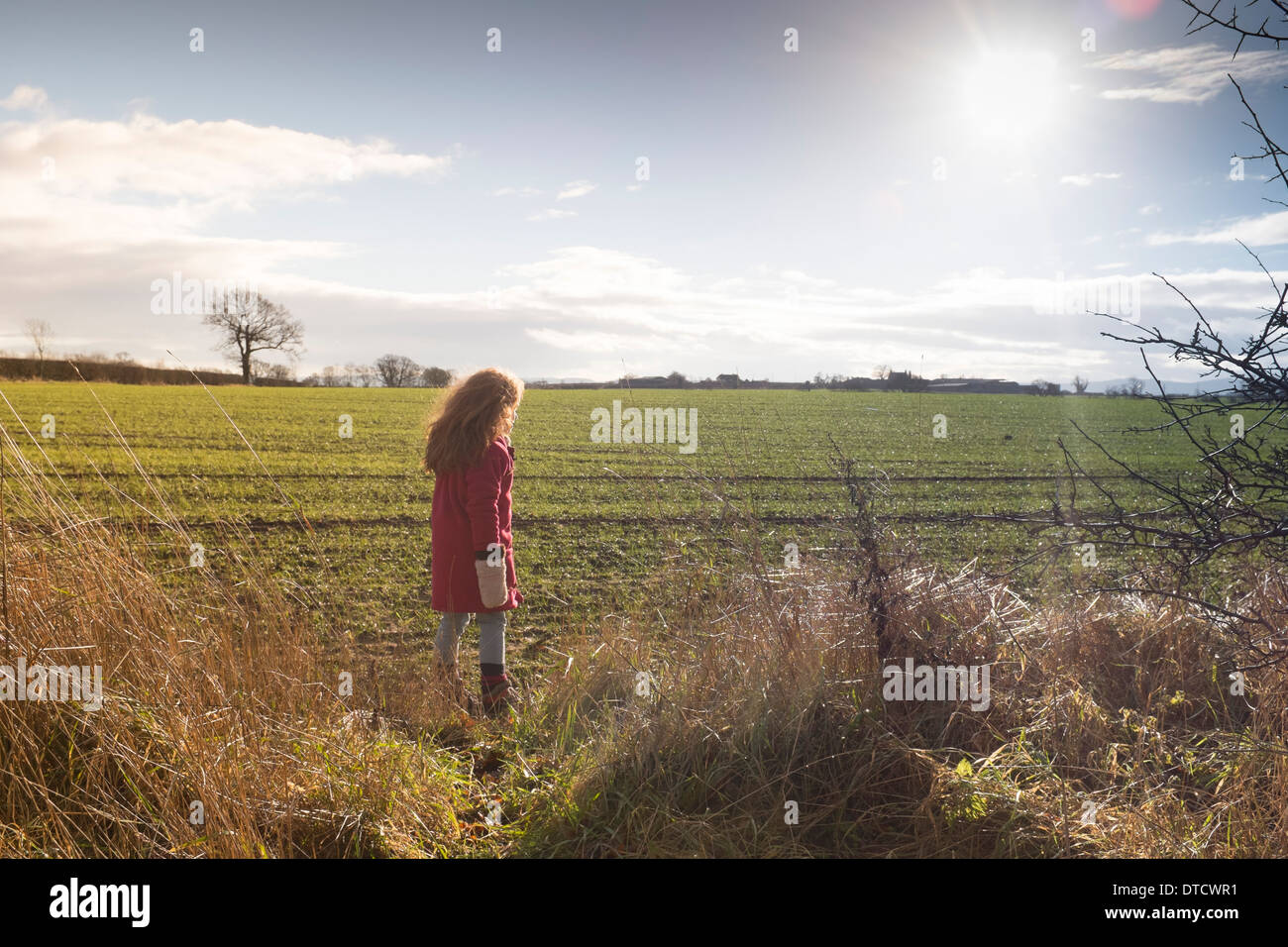 Balades dans la campagne de l'enfant Banque D'Images