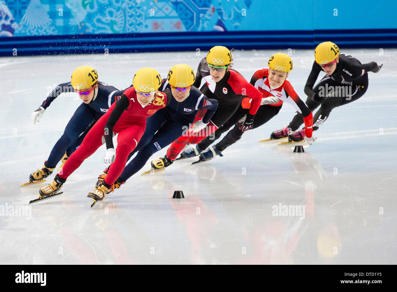 Sotchi, Krasnodar, Russie. Feb 15, 2014. Au cours de la courte piste de patinage de l'Iceberg, Palais Cluster côtières - XXII jeux olympiques d'hiver : Action Crédit Plus Sport/Alamy Live News Banque D'Images