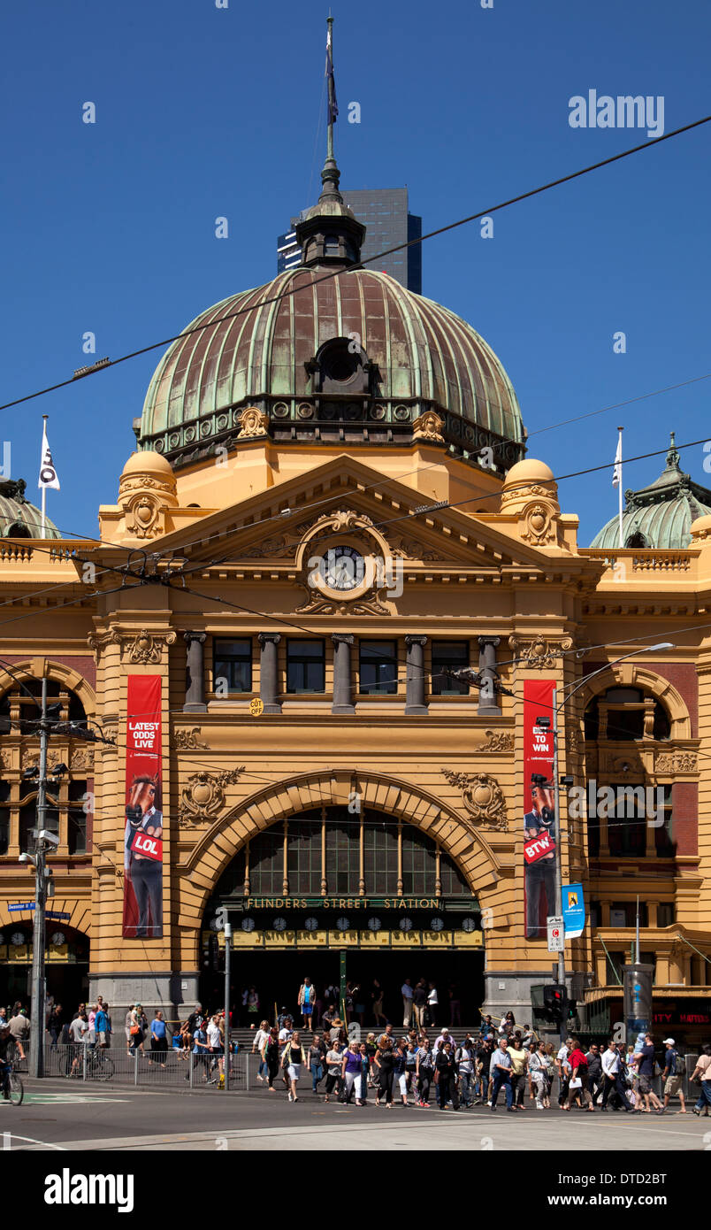 La gare de Flinders Street, Melbourne, Victoria, Australie Banque D'Images