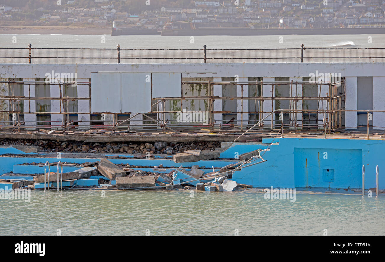 Les dommages importants causés à Penzance, Newlyn/par une tempête du Jour de Valentines le soir précédent Banque D'Images