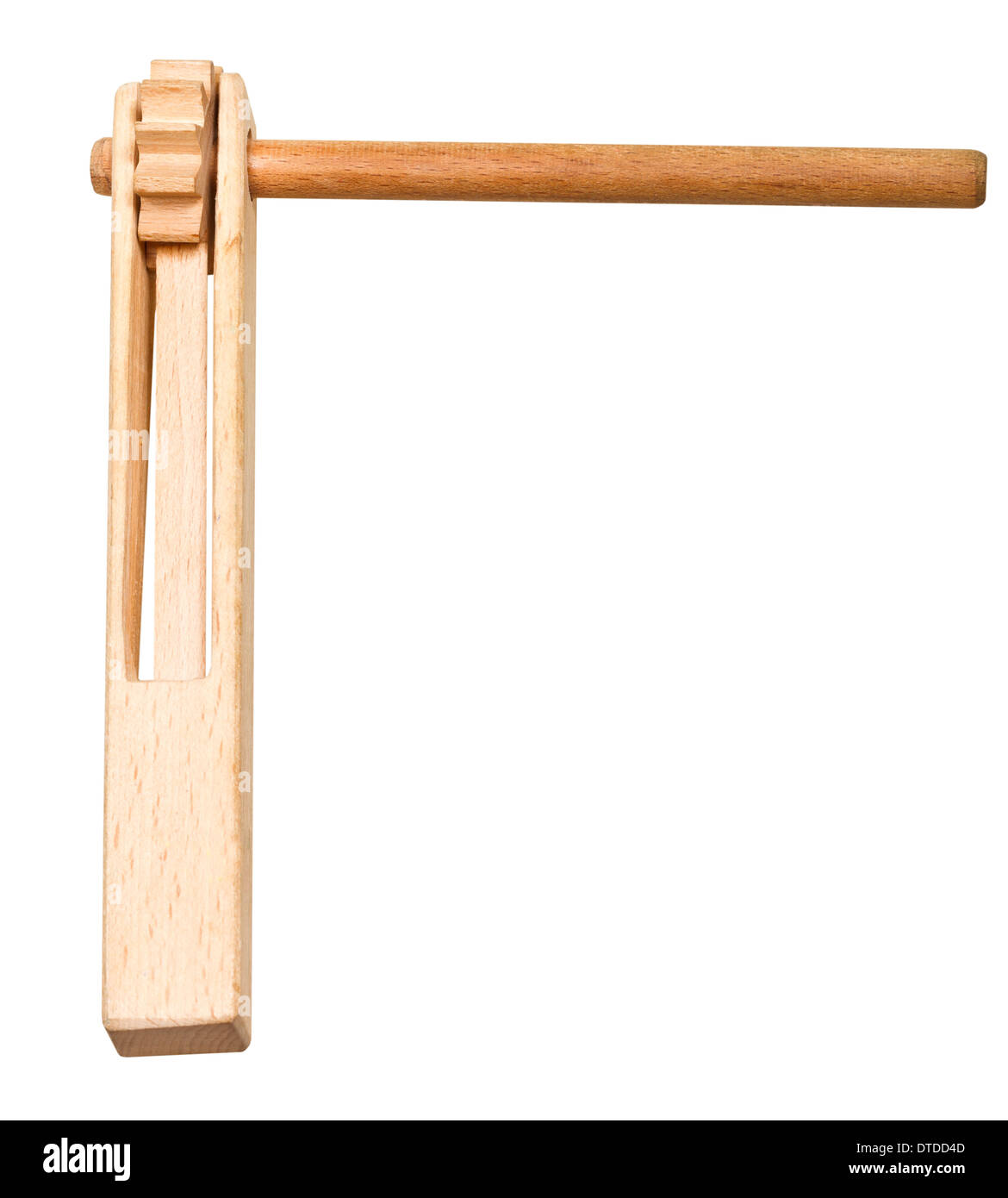 Treshchotka (clapper) instrument de musique russe en bois close up isolé sur fond blanc Banque D'Images