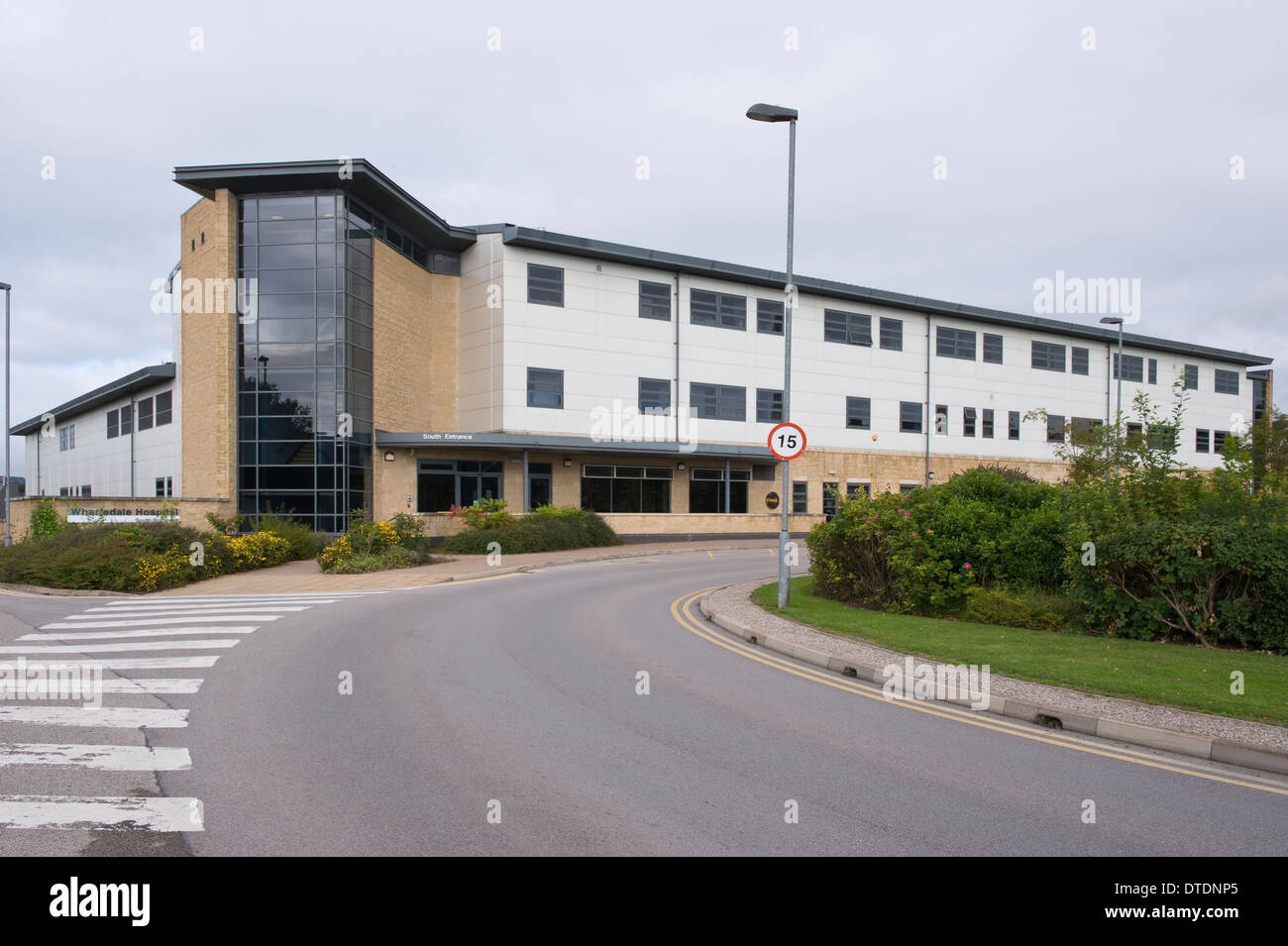 Le nouvel hôpital de Wharfedale Otley West Yorkshire a coûté £15 millions de dollars pour construire et a été ouverte le 26 janvier 2005 Banque D'Images