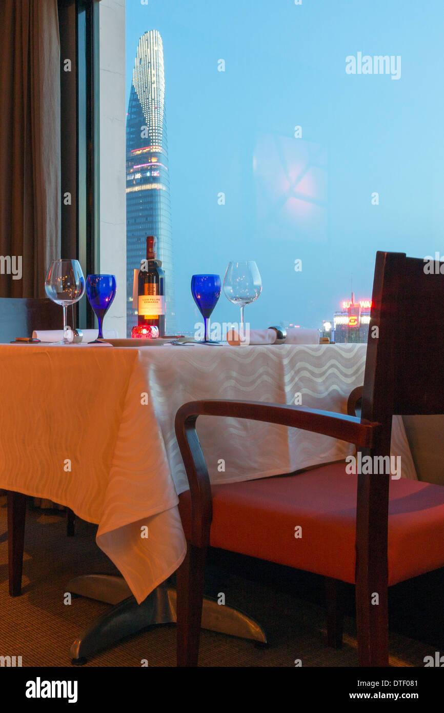 Restaurant sur le toit, Ho Chi Minh City, Vietnam Banque D'Images