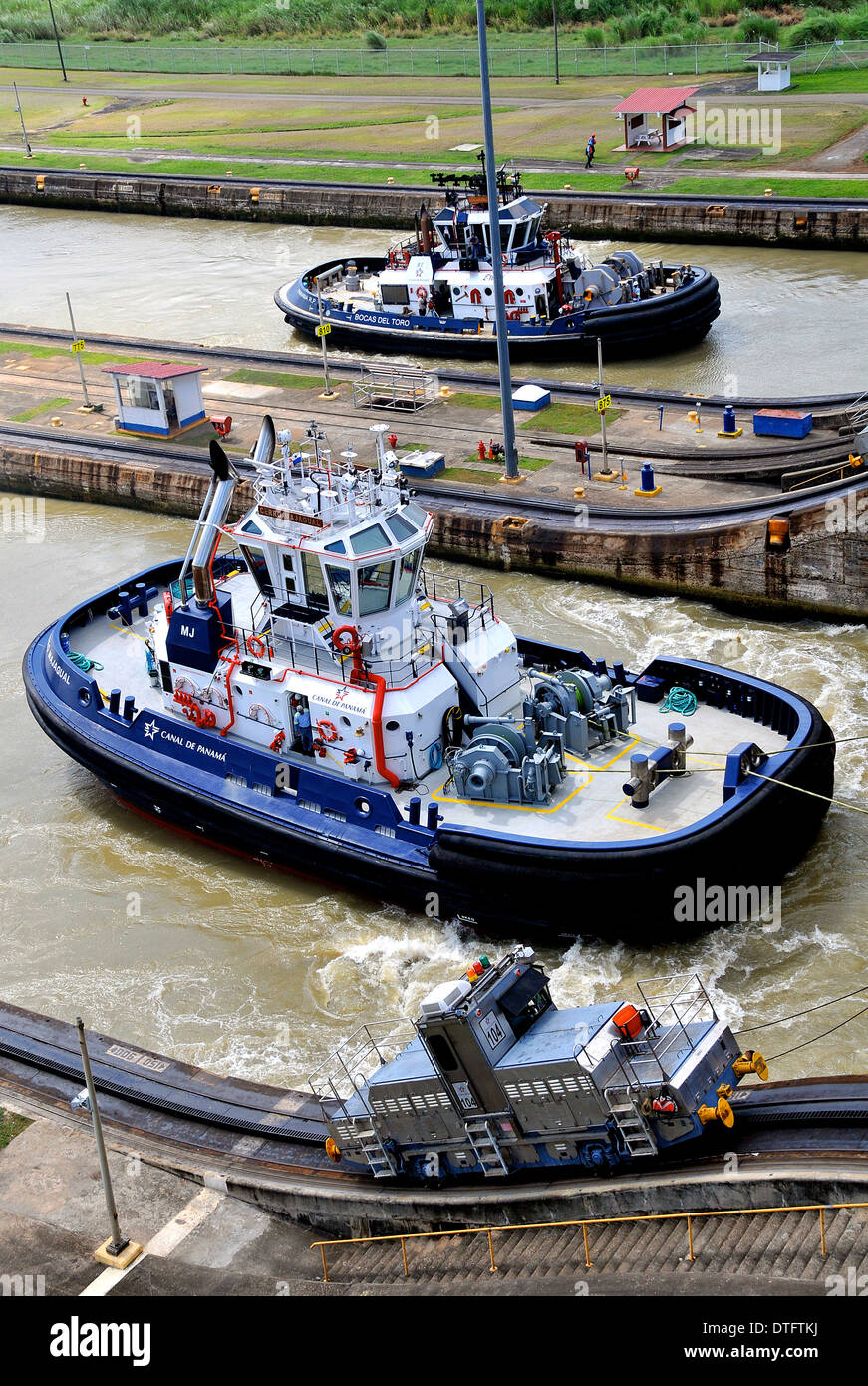 Mule Train et bateau canal de Panama Panama Miraflores Banque D'Images