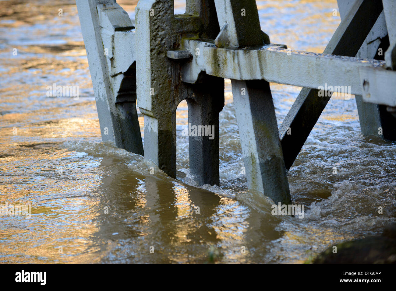 L'Ironbridge, dans le Shropshire sous la pression de la rivière Severn à flood Banque D'Images