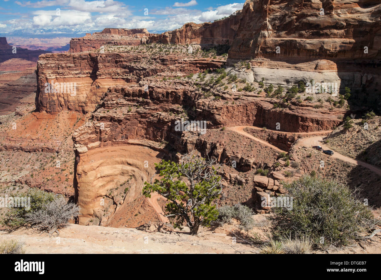 Shafer Canyon et la Shafer Trail Road à partir du cou, Canyonlands National Park, en Utah. Banque D'Images