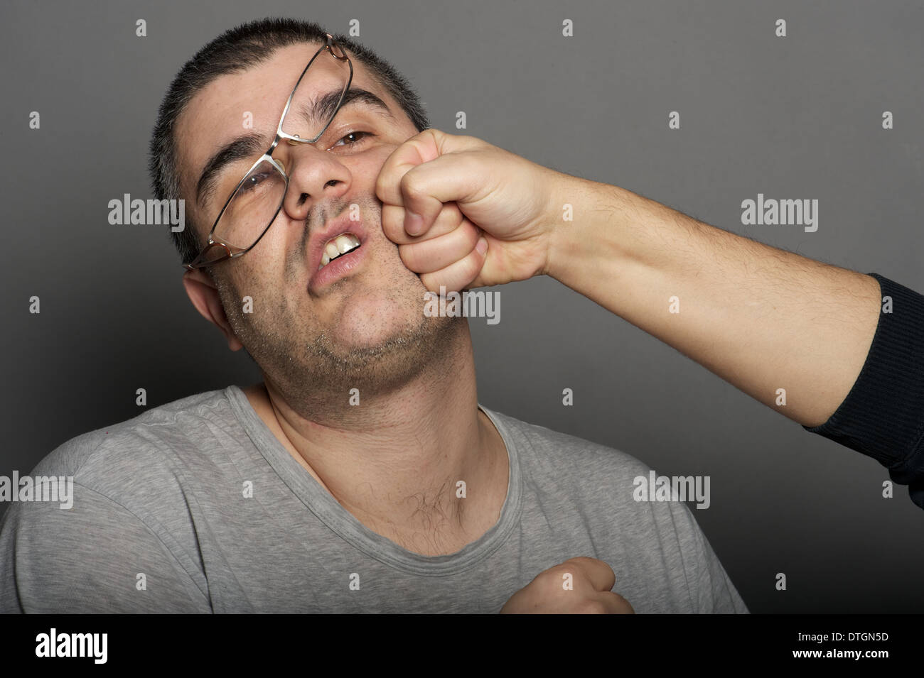 Punch au visage Banque D'Images