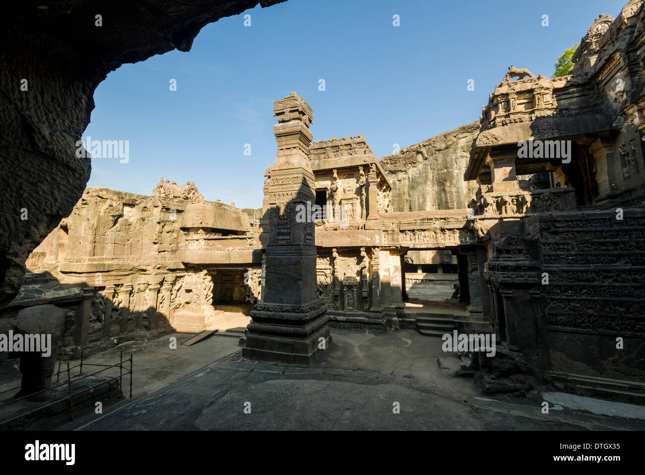Cave 16, le Kailashanatha grotte, les grottes d'Ellora, UNESCO World Heritage Site, Ellora, Maharashtra, Inde Banque D'Images