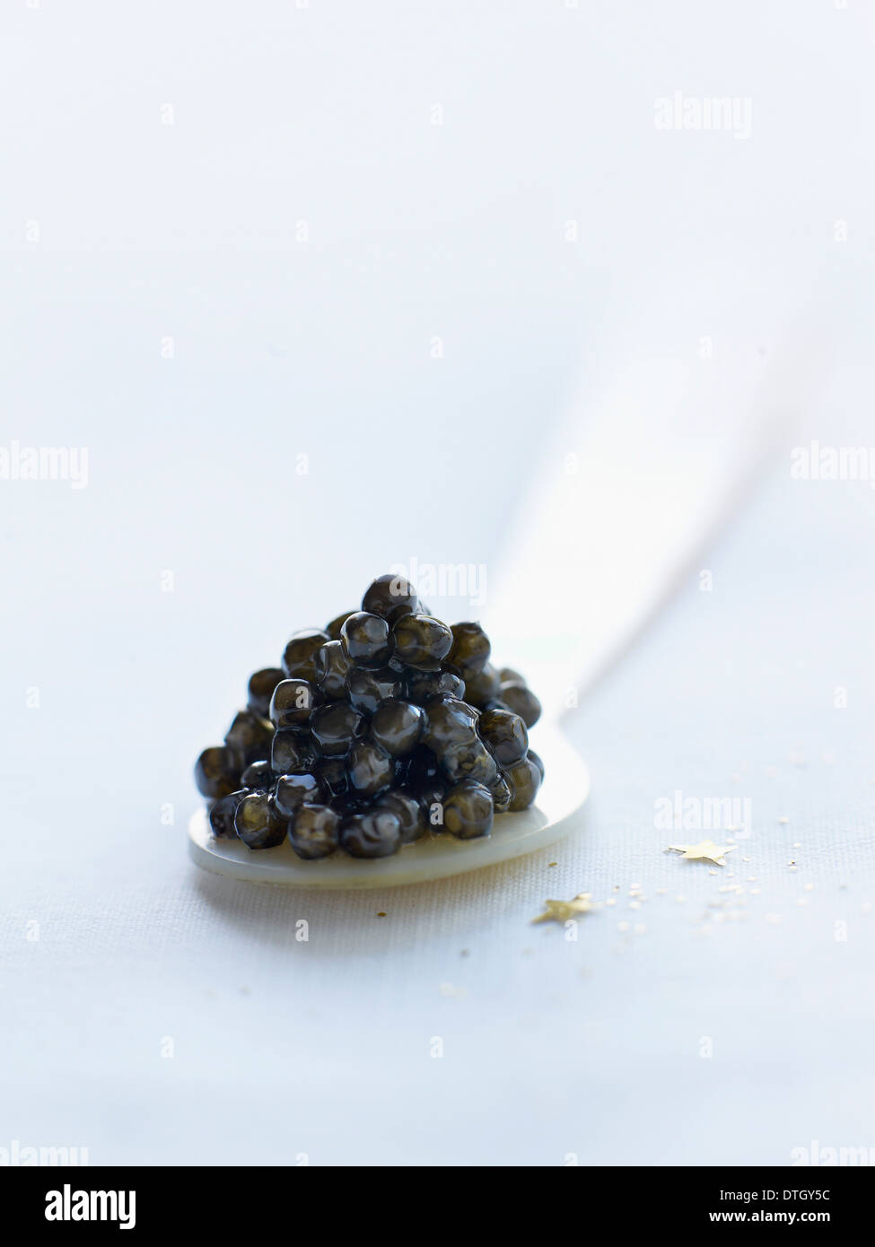 Cuillerée de caviar. Banque D'Images