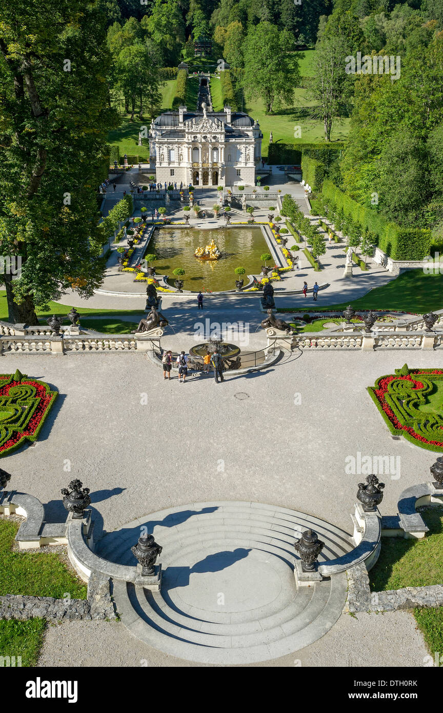 Jardins en terrasse dans le parc du château de Linderhof, Upper Bavaria, Bavaria, Germany Banque D'Images