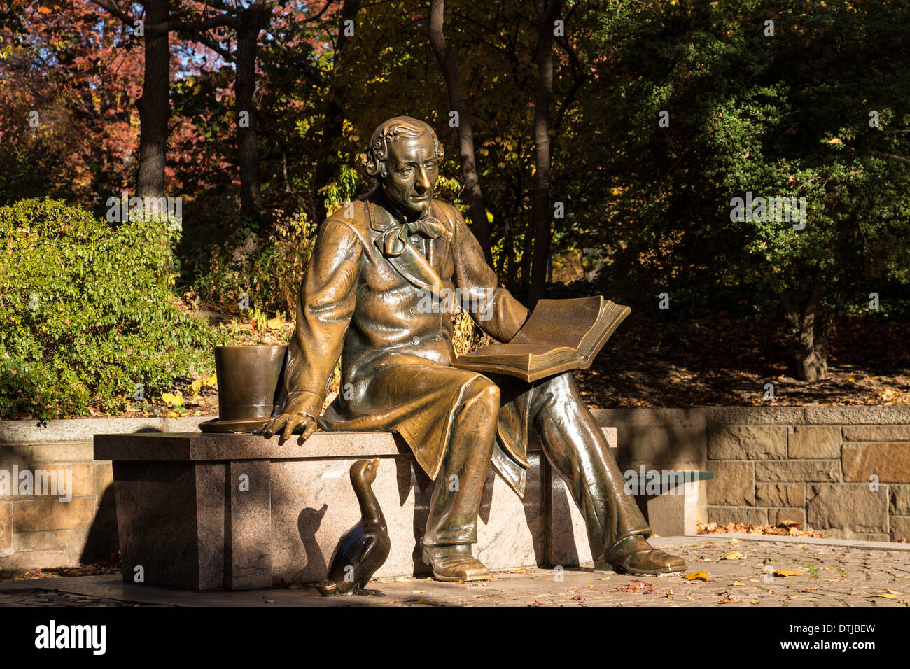 Statue de Hans Christian Andersen, Central Park, NYC Banque D'Images Statue de Hans Christian Andersen, Central Park, NYC Banque D'Images