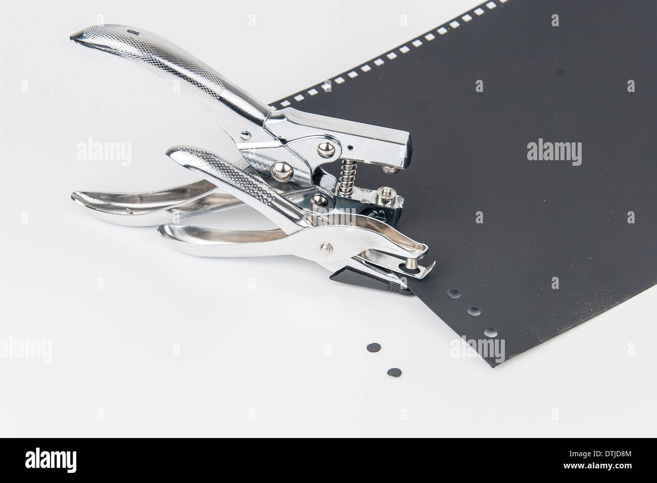 Perforatrice de bureau isolé sur fond blanc Banque D'Images