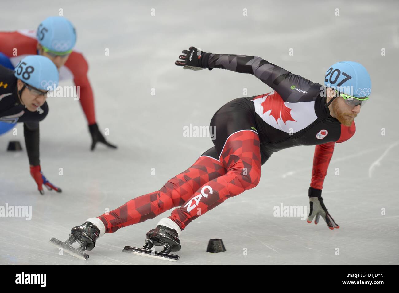 Sochi, Russie. 18 février 2014. Olivier Jean (CAN) en chaleur 7. Mens 500m courte piste - Qualification - Iceberg skating palace - Parc olympique - Sotchi - Russie - 18/02/2014 Credit : Sport en images/Alamy Live News Banque D'Images