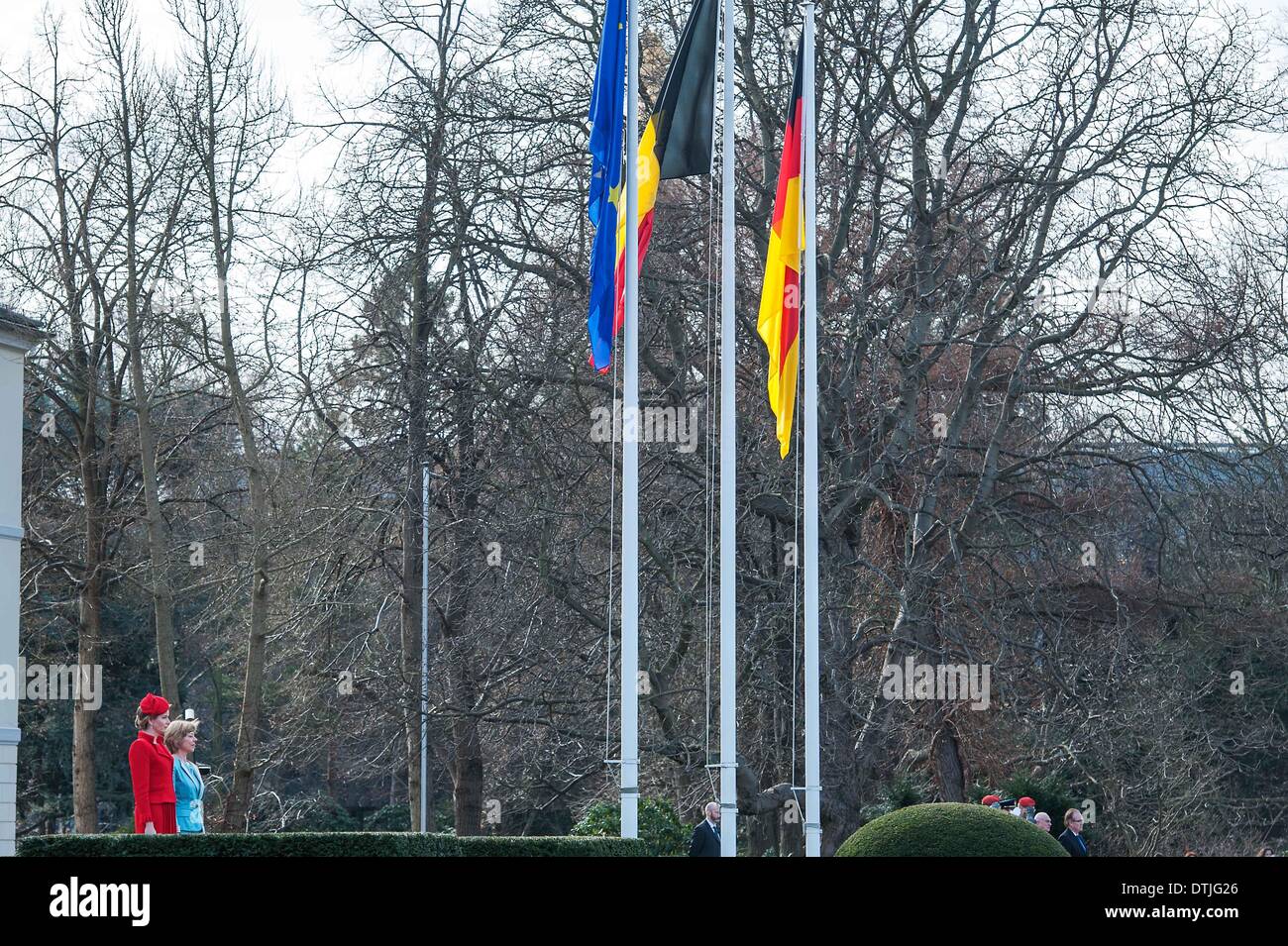 Berlin, Allemagne. Feb 17, 2014. Le Président allemand Joachim Gauck et Daniela Schadt belges reçoivent leurs Majestés le roi Philippe et la Reine Mathilde dans le palais présidentiel, Château Bellevue, à Berlin, pour une conversation bilatérale et le déjeuner. © Goncalo Silva/NurPhoto ZUMAPRESS.com/Alamy/Live News Banque D'Images