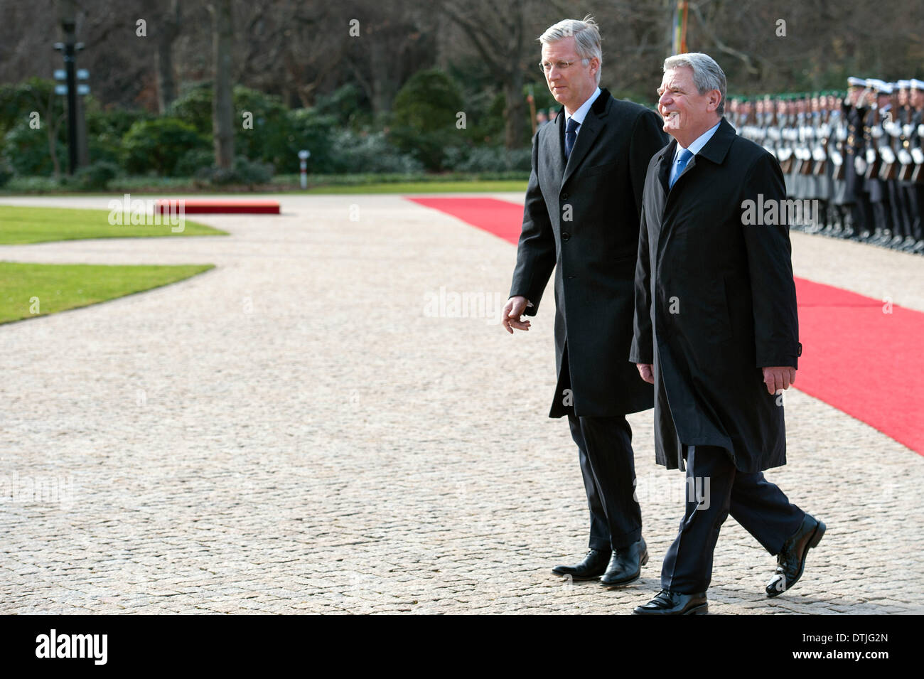 Berlin, Allemagne. Feb 17, 2014. Le Président allemand Joachim Gauck et Daniela Schadt belges reçoivent leurs Majestés le roi Philippe et la Reine Mathilde dans le palais présidentiel, Château Bellevue, à Berlin, pour une conversation bilatérale et le déjeuner. © Goncalo Silva/NurPhoto ZUMAPRESS.com/Alamy/Live News Banque D'Images