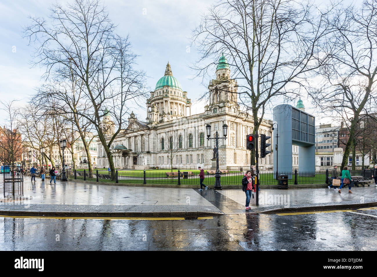 Belfast City Hall est Belfast City centre civique du Conseil. Il est situé dans la région de Donegall Square, au coeur de Belfast City centr Banque D'Images