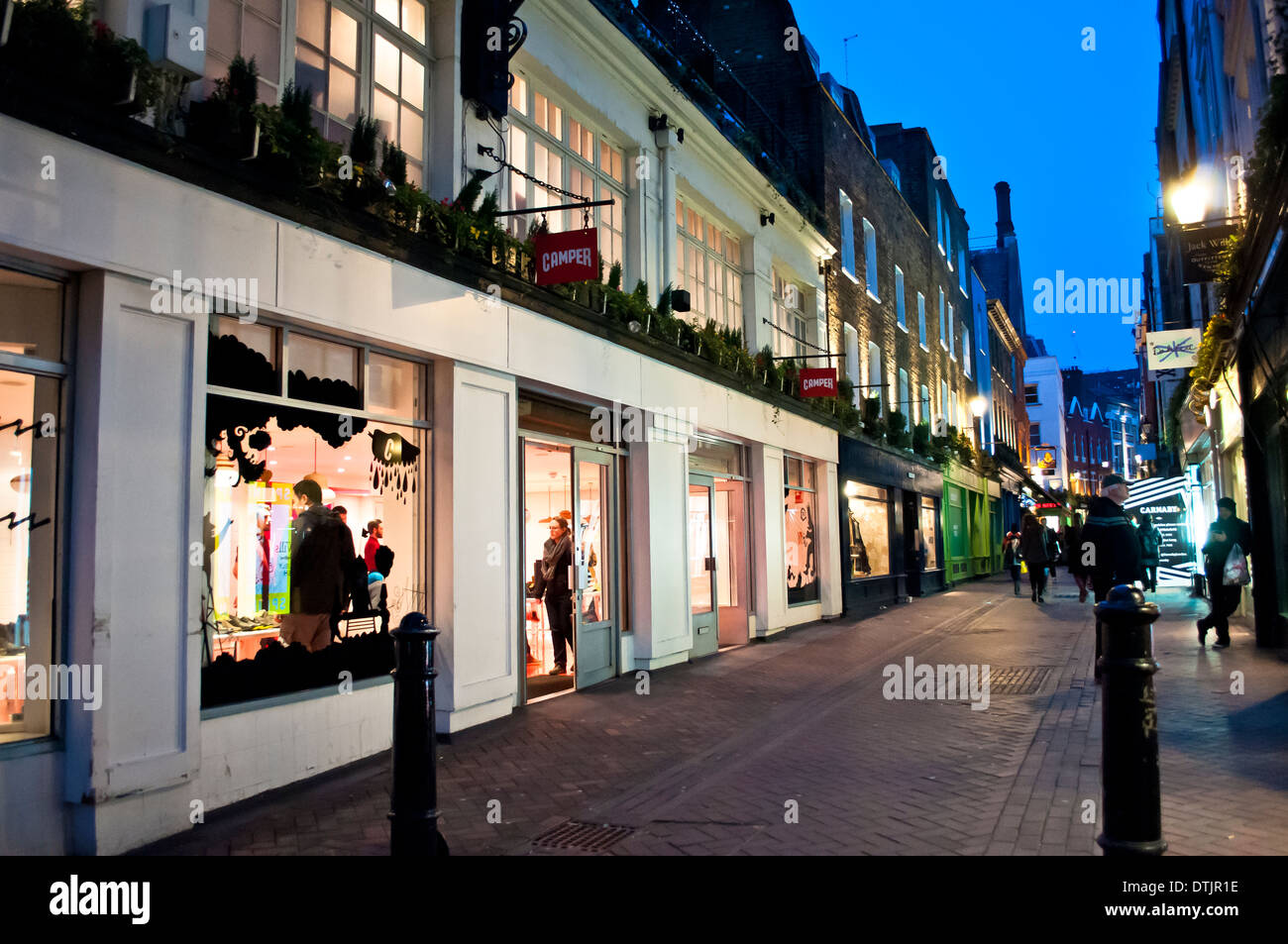 Des boutiques de la Place de Foubert off Carnaby Street, Soho, London, W1, UK Banque D'Images