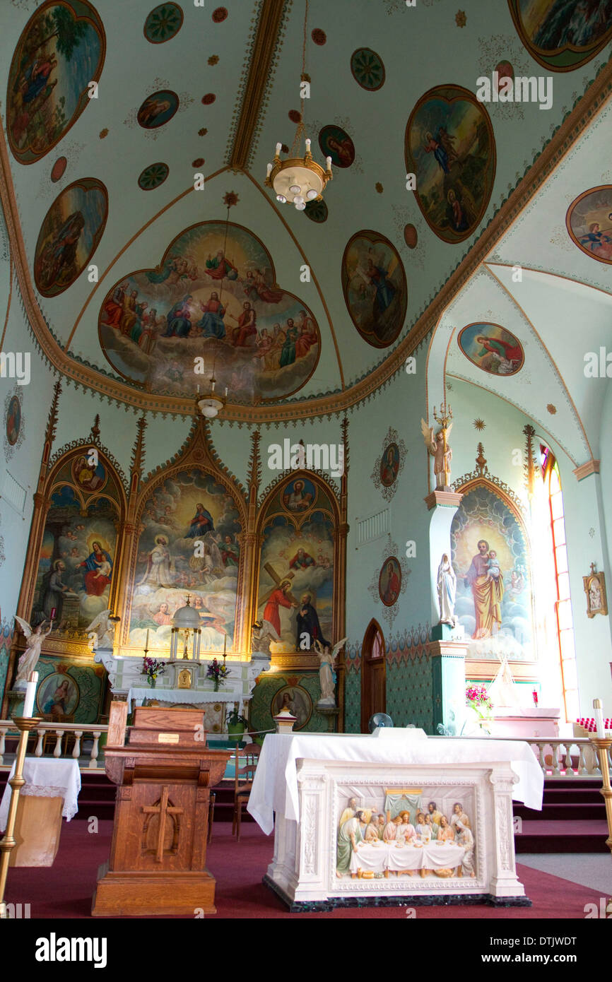 Intérieur de la Mission Saint-ignace située à St Ignace, Montana, USA. Banque D'Images