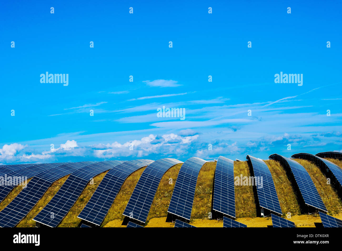 Europe, France, Alpes de Haute Provence à Puimichel, les Mees ferme solaire, panneaux solaires. Banque D'Images