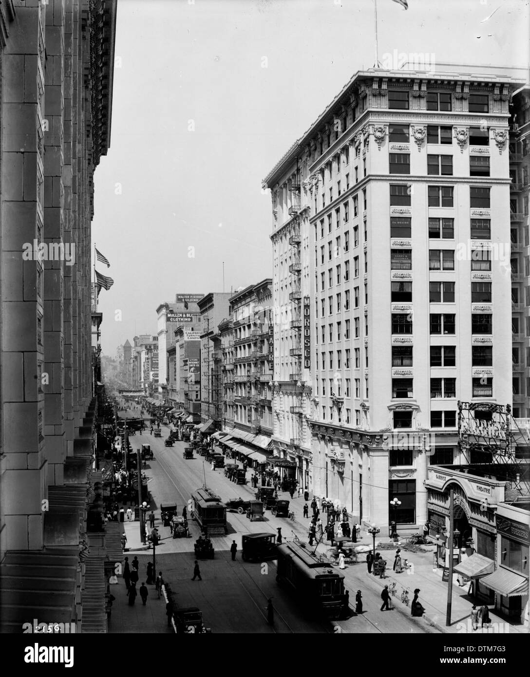 Vue sur Broadway nord depuis la huitième Street, Los Angeles, 1 juin 1913 Banque D'Images