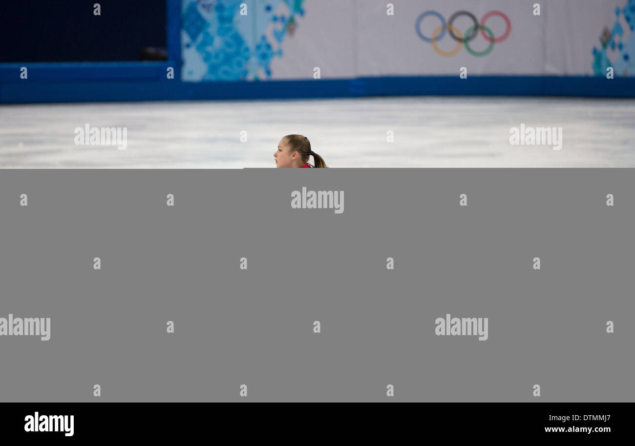 Sochi, Russie. Feb 20, 2014. Yulia Lipnitskaya de la Russie dans les Dames de patinage libre à l'Iceberg Skating Palace pendant l'hiver de 2014 à Sotchi Jeux Olympiques à Sotchi, Russie. Crédit : Paul Kitagaki Jr./ZUMAPRESS.com/Alamy Live News Banque D'Images