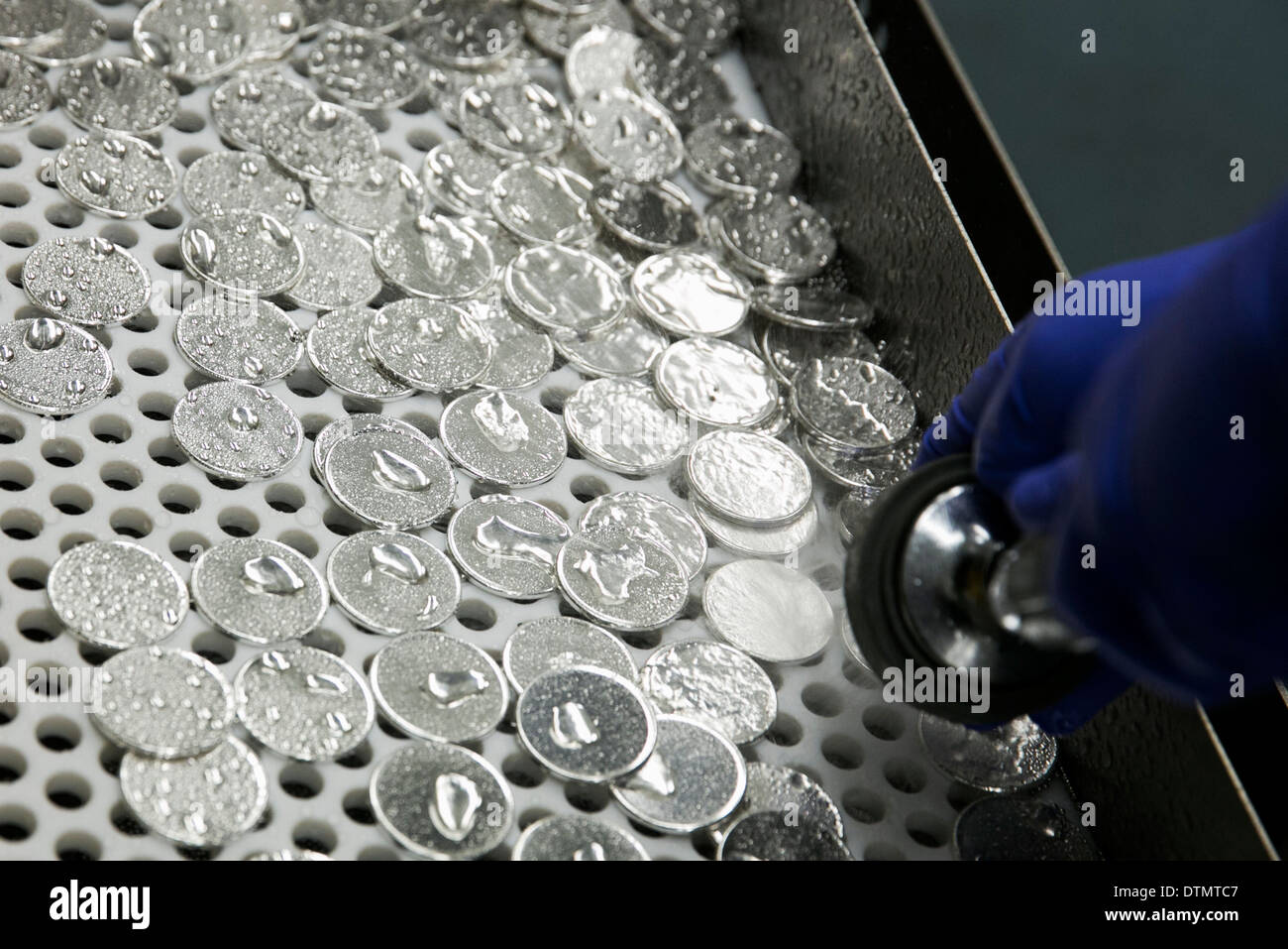 1 once Silver Eagle lingots et la preuve de la production de monnaie à la monnaie de West Point. Flans de monnaie. Banque D'Images