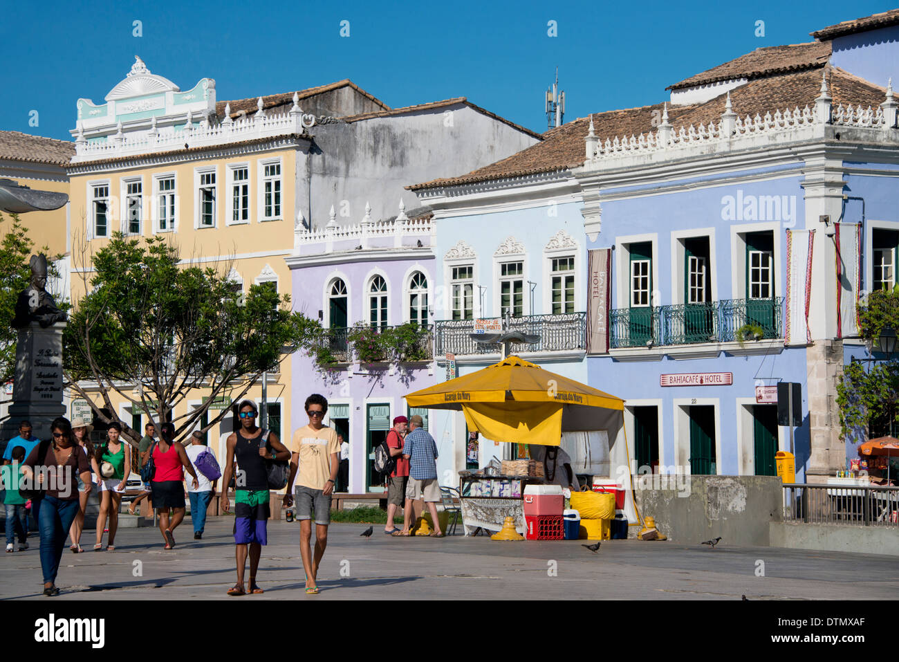 Brésil, Bahia, Salvador, la ville la plus ancienne au Brésil. Pelourinho (vieille ville) UNESCO World Heritage Site. Scène de rue typique Banque D'Images