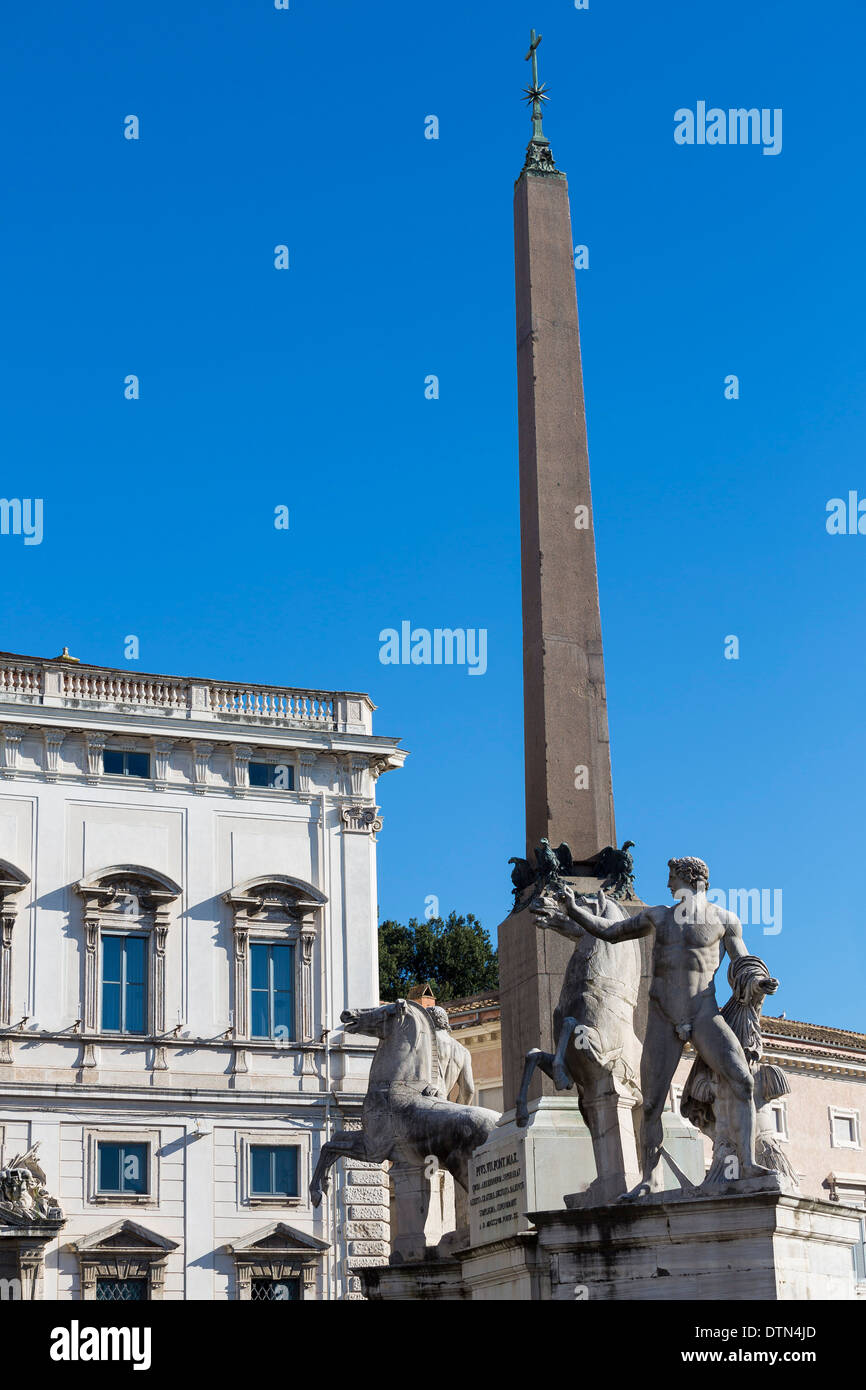 Obélisque. Piazza del Quirinale. Rome, Italie Banque D'Images
