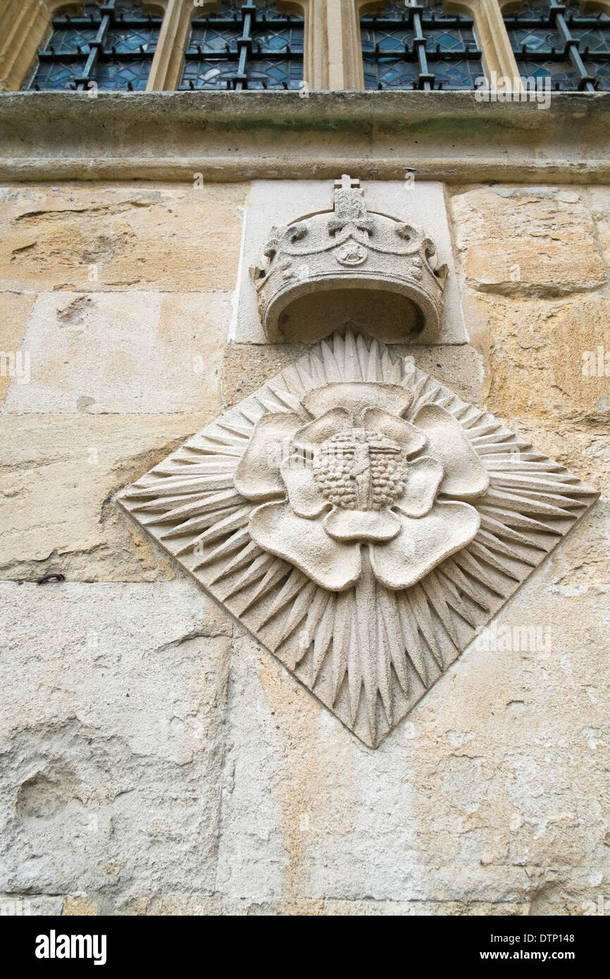 Détails en pierre sur le mur de la Chapelle St George, le château de Windsor, en Angleterre Banque D'Images