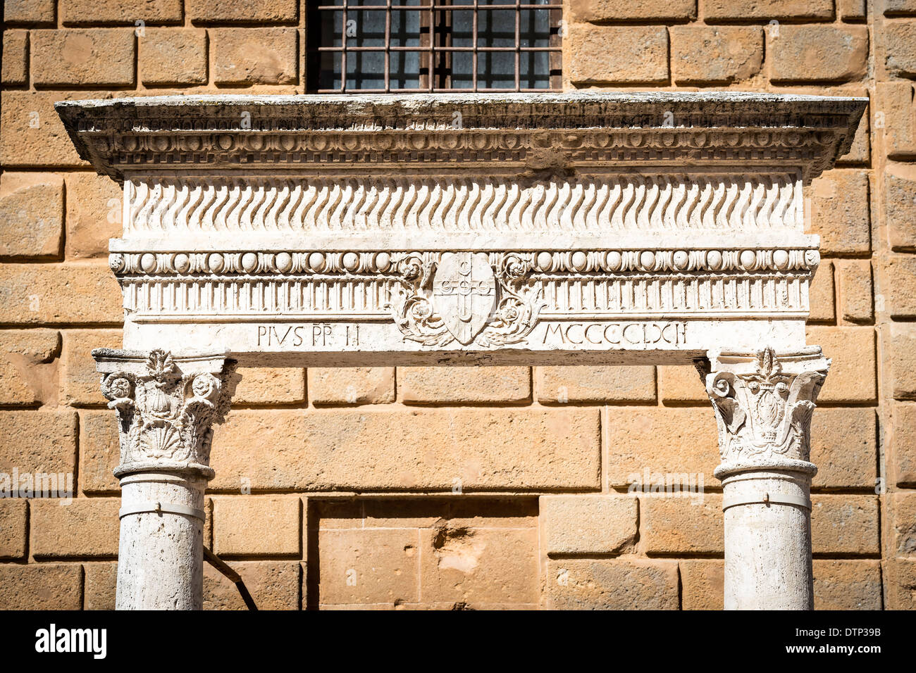 Historique Gros plan fontaine de Pienza en Toscane, Italie, Europe Banque D'Images