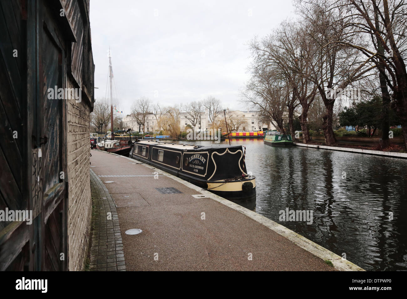 Les chalands dans la Petite Venise, Londres, sur l'image Banque D'Images