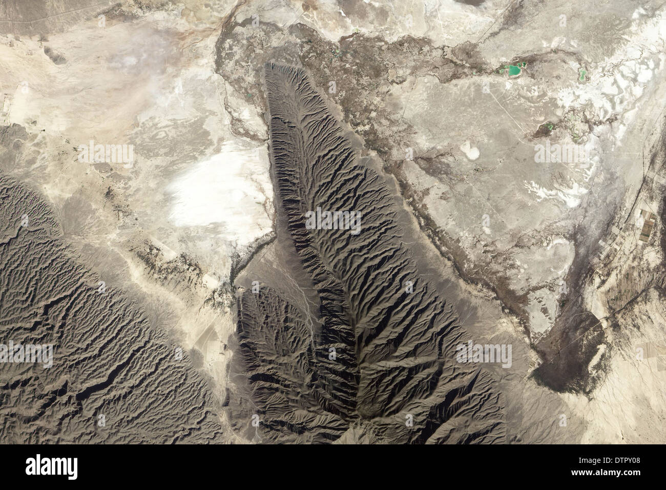 Cuatro Ciénegas Bassin, une région riche en gypse du Mexique de Chihuahua désert. Formes de gypse sulfate de calcium lorsque- et riches en eau salée e Banque D'Images