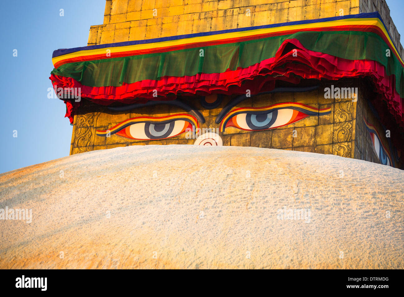 Close-up Yeux de Bouddha Stupa de Bodhnath à Katmandou. Banque D'Images