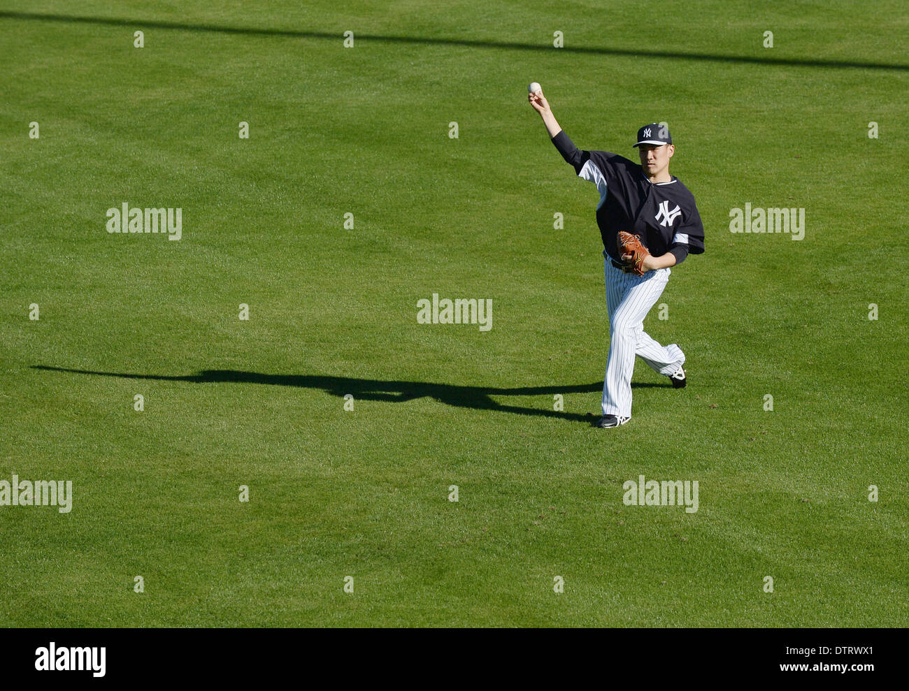 Tampa, Floride, USA. Feb 18, 2014. Masahiro Tanaka (Yankees) MLB New York Yankees : camp de formation du printemps à Tampa, Floride, États-Unis . © AFLO/Alamy Live News Banque D'Images