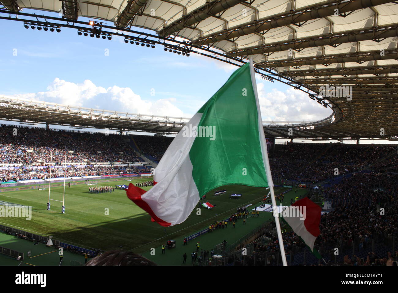 Rome, Italie. 22 février 2014. amateurs de rugby à l'intérieur du stade olympique de Rome pour le match des six nations l'Italie contre l'Ecosse. Credit : Gari Wyn Williams / Alamy Live News Banque D'Images