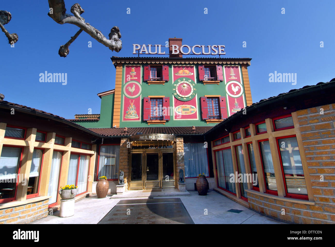 Collonges Au Mont Dor Banque D Image Et Photos Alamy
