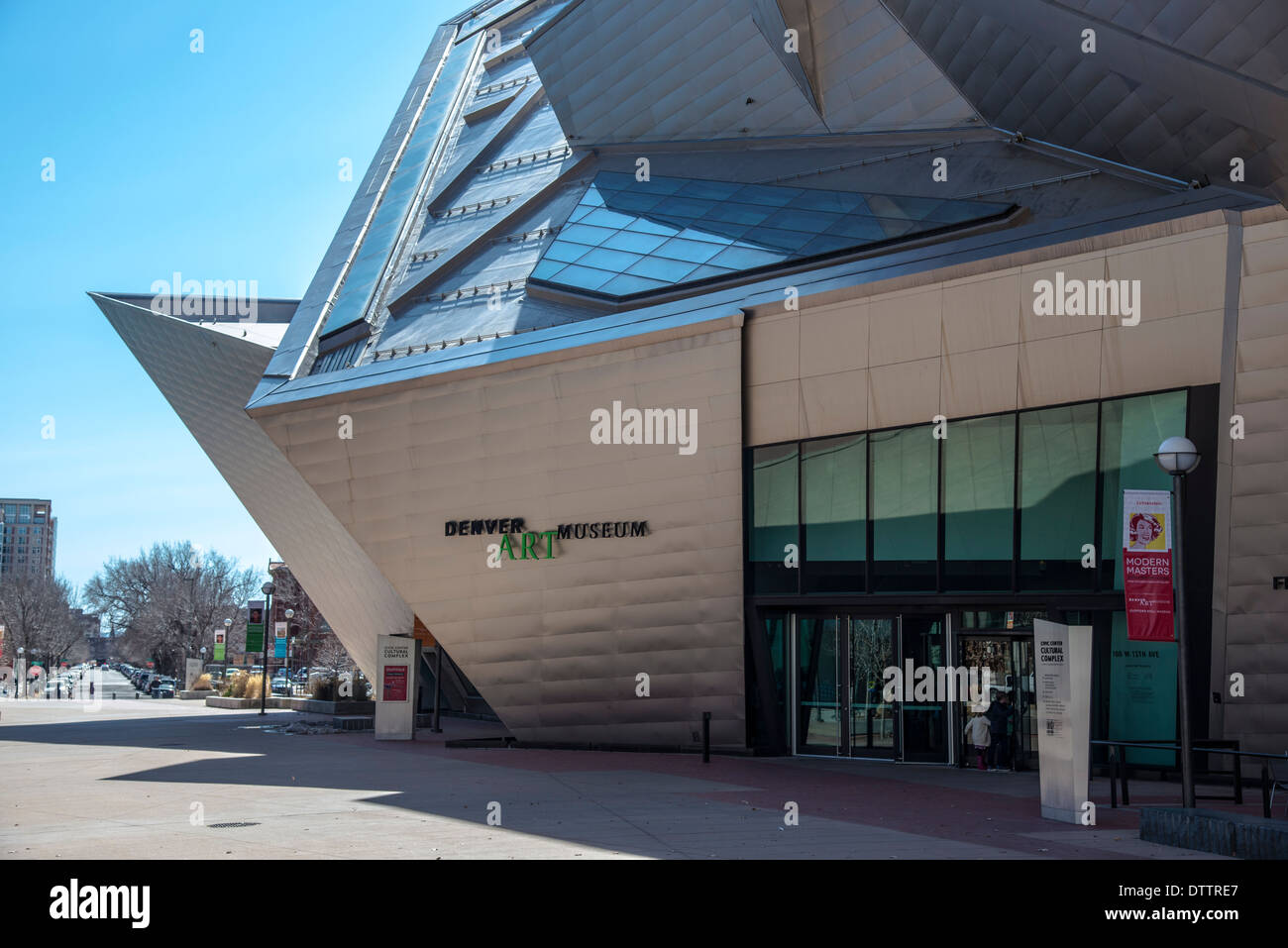 Denver Art Museum conçu par l'architecte Daniel Libeskind est très moderniste et abrite une noté collectionof American Indian art Banque D'Images