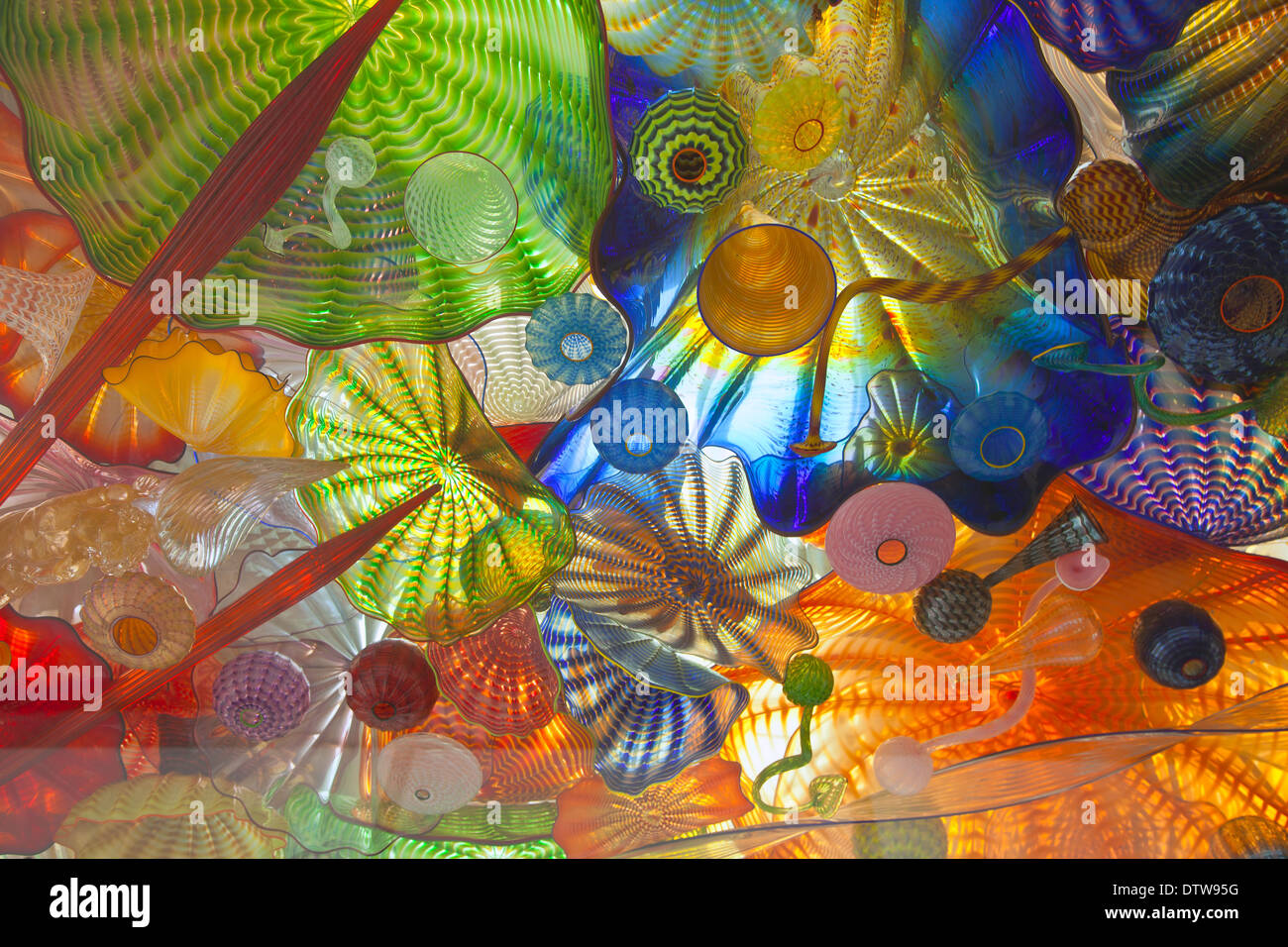 L'art de verre sur un plafond pour piétons à Tacoma, Washington. Banque D'Images